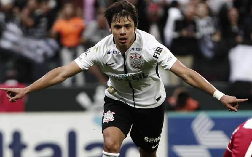 Romero agora tem 18 gols na Arena Corinthians