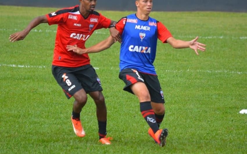 João Pedro - Atlético-GO