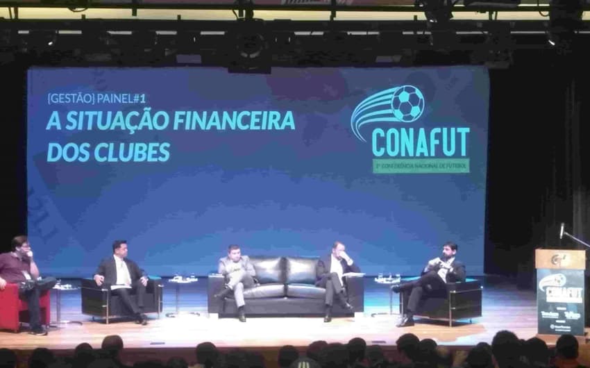 Dirigentes debatem finanças dos clubes na Conafut