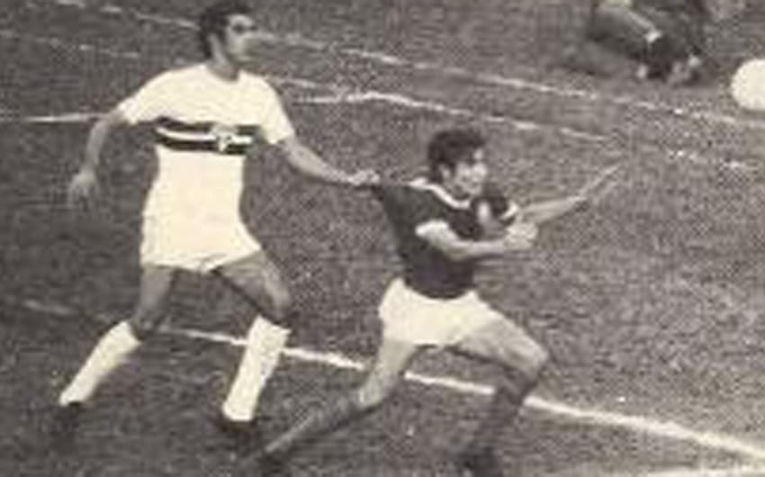 São Paulo 1x0 Palmeiras - Paulistão de 1971 - gol mal anulado de Leivinha