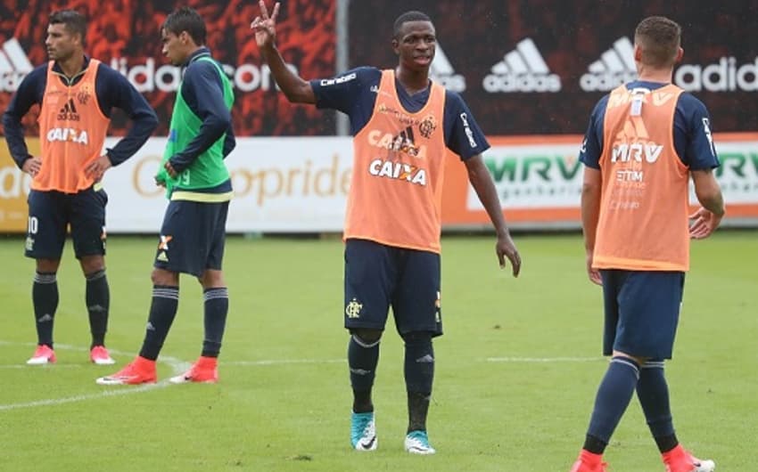 Vinicius Junior está novamente relacionado no Flamengo