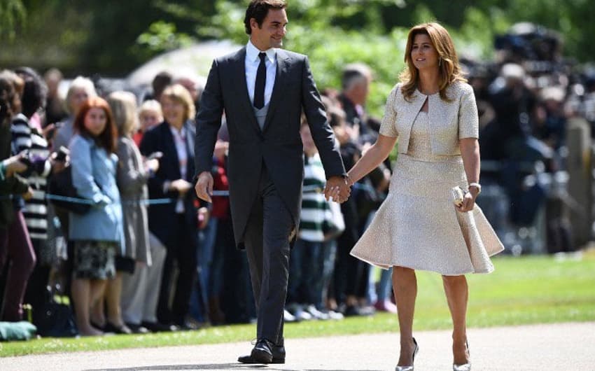 Roger e Mirka Federer chegam ao casamento de Pippa Middleton