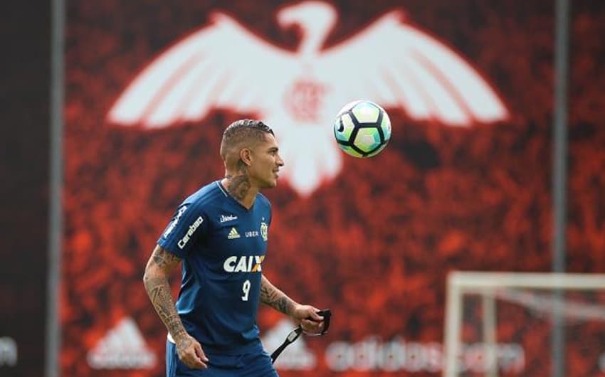 Guerrero em treino recente no Ninho. O atacante desfalcou o Flamengo nos últimos quatro jogos