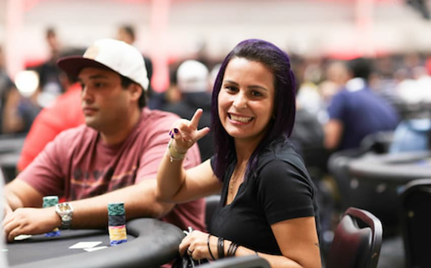 Com ótimos resultados tanto no live como no online, Renatinha Teixeira é uma das estrelas do pôquer