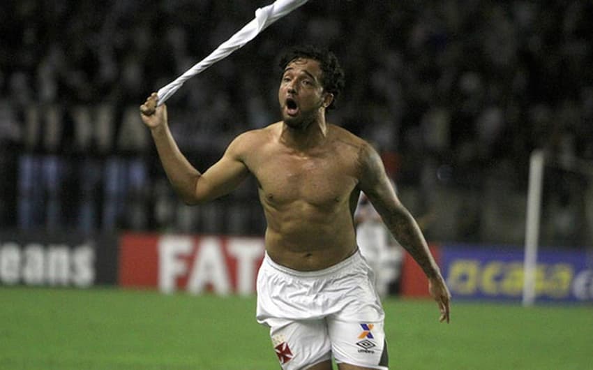 Hugo Borges na comemoração de seu gol. Confira a seguir a galeria especial do LANCE! com imagens da partida