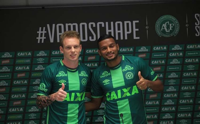 Reinaldo: lateral da Chapecoense já fez seis jogos no Brasileirão