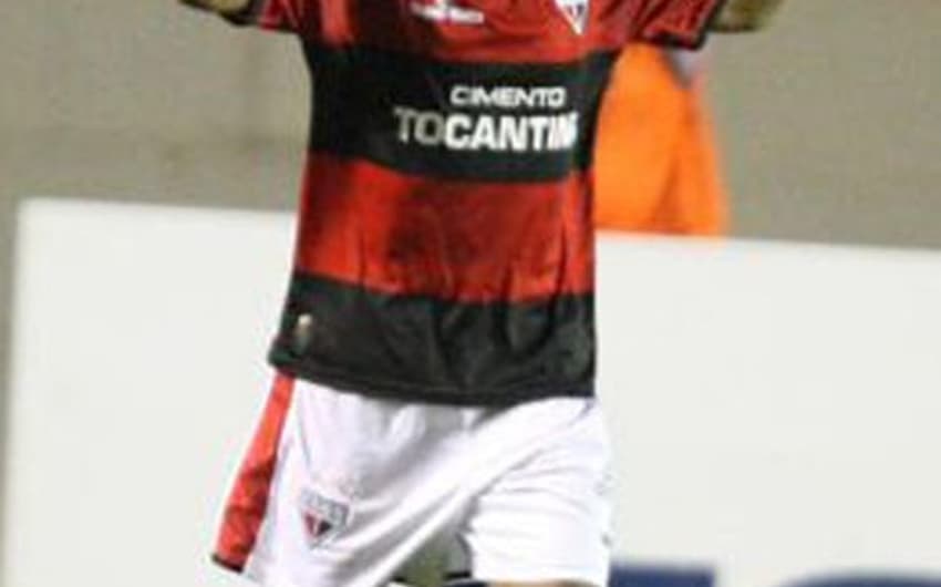 Imagens da carreira de Vitor Júnior