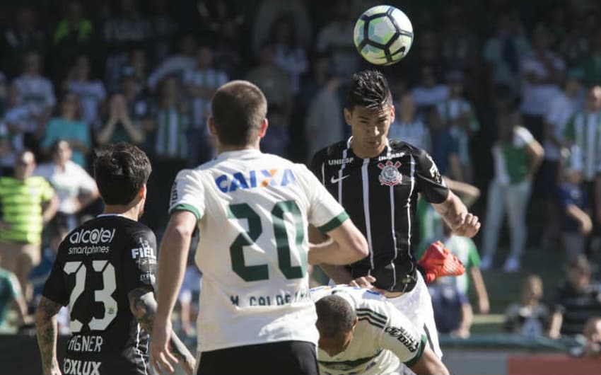 Balbuena soma 71 partidas pelo Corinthians