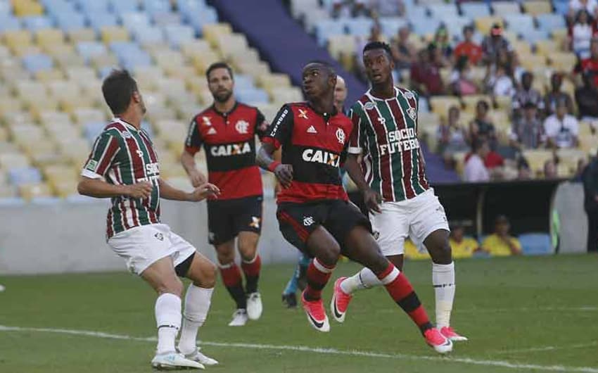 No primeiro turno, Flamengo e Fluminense empataram em 2 a 2