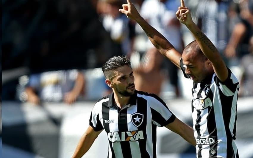 Roger e Rodrigo Pimpão - Chapecoense x Botafogo