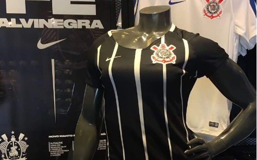 Nova camisa feminina Corinthians