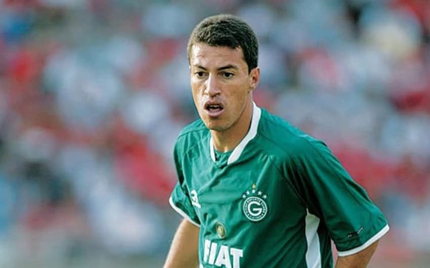 2003 - Na primeira edição por pontos corridos, conquistada pelo Cruzeiro, o artilheiro foi Dimba, do Goiás, com 31 gols. Na ocasião, o torneio contava com 24 equipes e 46 rodadas