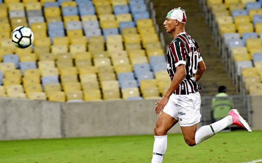 Richarlison levou seis pontos na cabeça no duelo contra o Flamengo, no Maracanã
