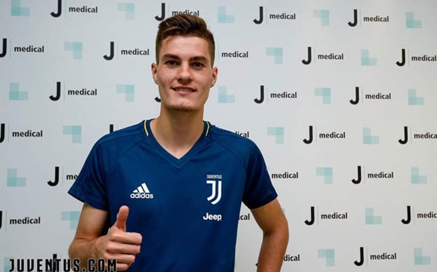 Patrik Schick é o novo reforço da Juventus