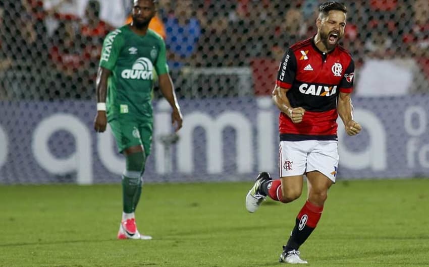 Flamengo vive um ano de altos e baixos, além de alguns questionamentos por parte da torcida
