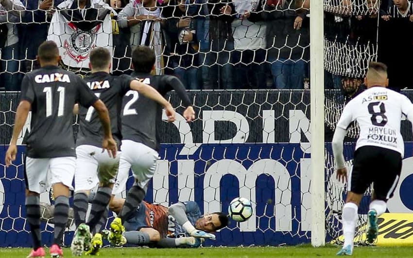 Corinthians 1 x 0 Botafogo: as imagens do duelo na Arena