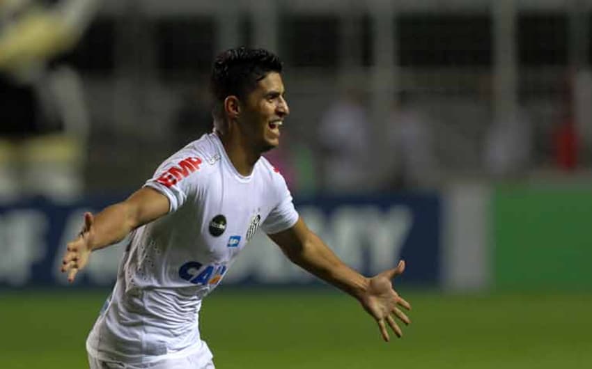 Daniel Guedes, nos acréscimos, fez gol da vitória do Santos&nbsp;