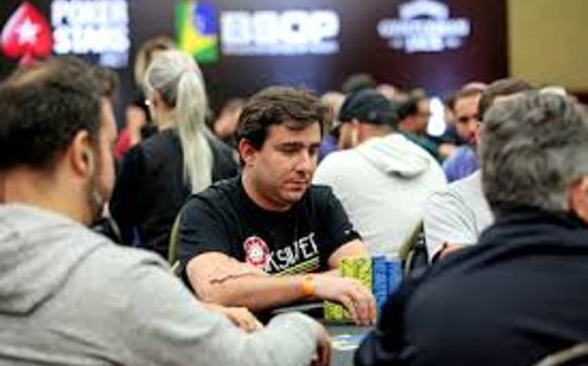 Brasileiro Renato Bauru no WSOP