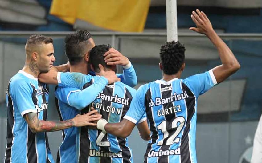 Em casa, Grêmio vence a Ponte Preta por 3 a 1 e se mantém na vice-liderança do Brasileirão