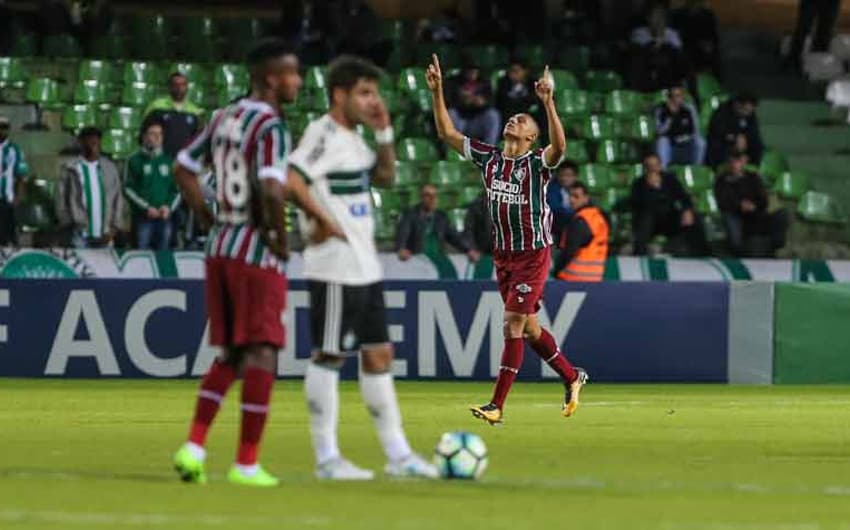 Coritiba 1 x 2 Fluminense: as imagens no Couto Pereira