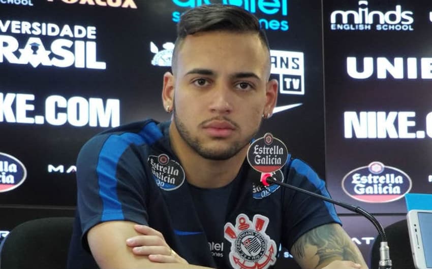Maycon tem contrato até 2021 no Corinthians