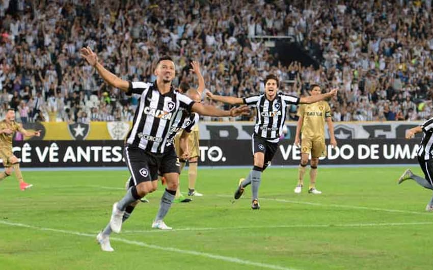 Com gols de Rodrigo Lindoso e Guilherme, o Botafogo bateu o Sport, por 2 a 1, em casa e pulou para o sexto lugar