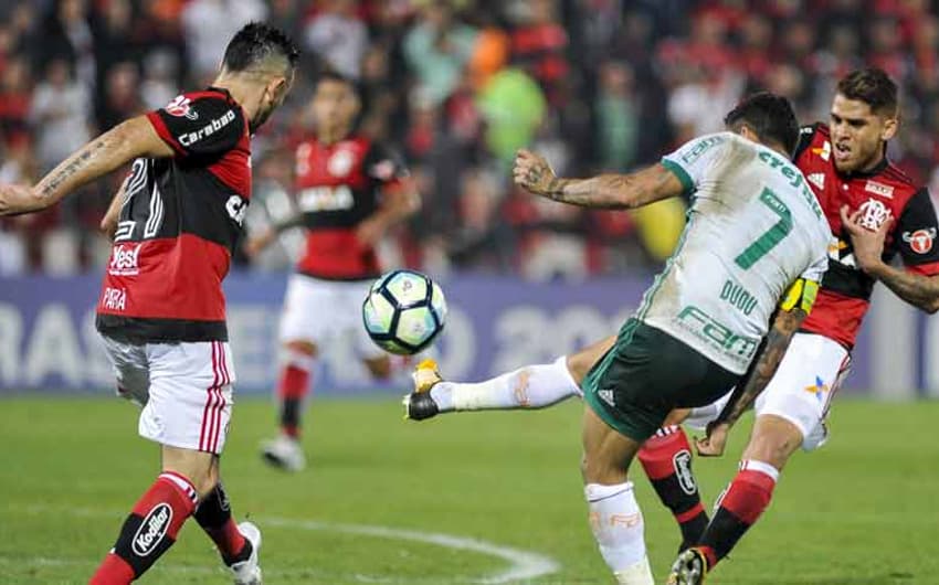 Último confronto: 19/7/2017 - Flamengo 2 x 2 Palmeiras