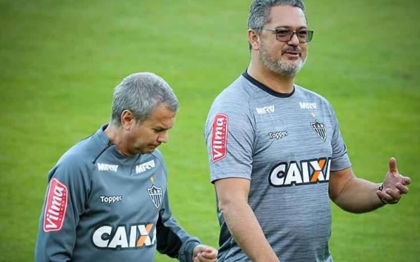 Micale realiza treino de portas fechadas antes de enfrentar o Botafogo