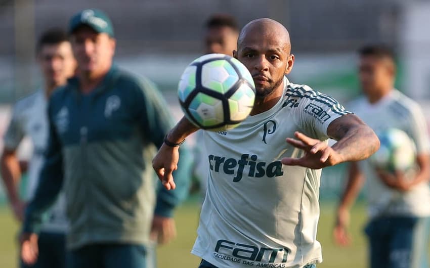 Felipe Melo em treino do Palmeiras
