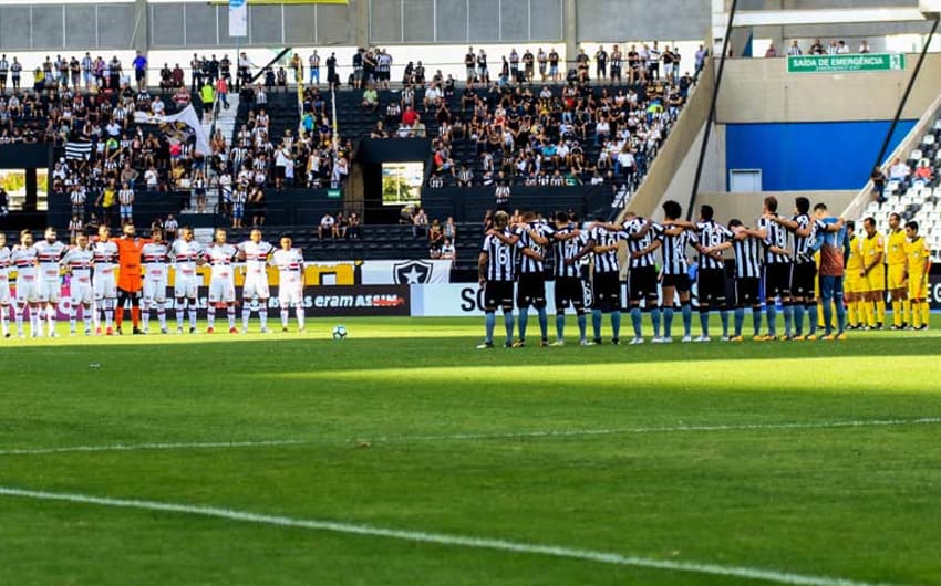 São Paulo e Botafogo jogam no domingo: veja como foram os últimos dez jogos