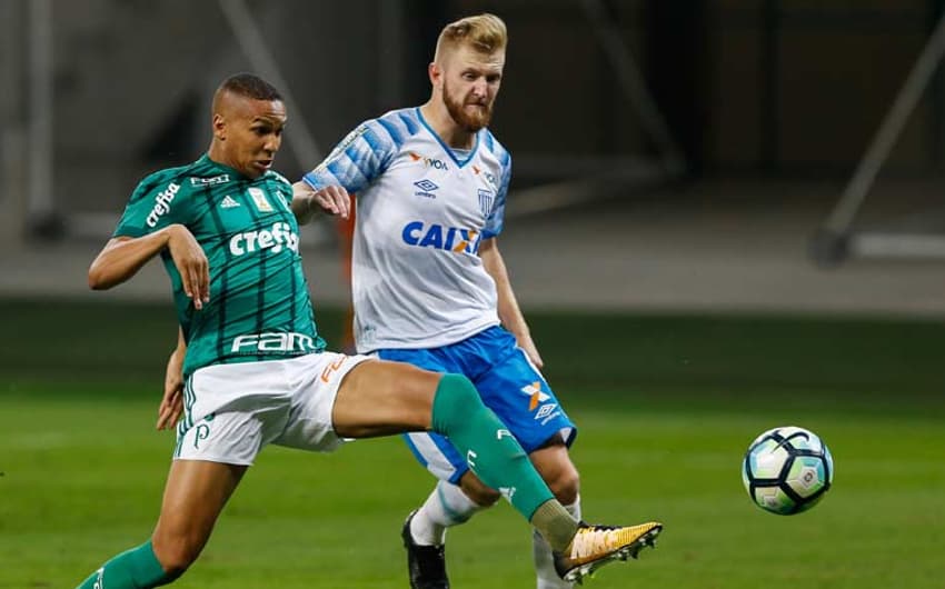 No primeiro turno, o Palmeiras venceu o Avaí por 2 a 0 no Allianz Parque: Deyverson e Dudu marcaram