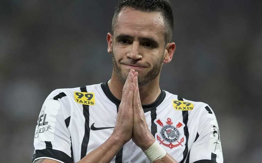 Renato Augusto jogando pelo Corinthians