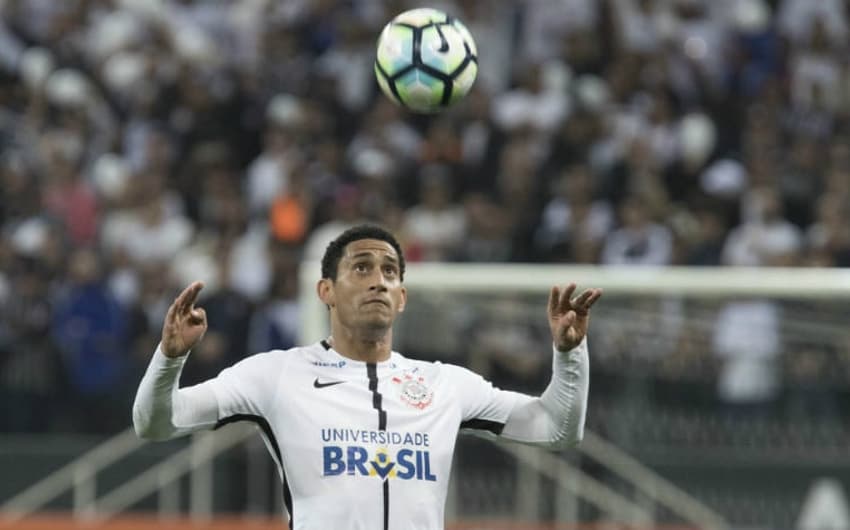 Zagueiro soma 38 jogos pelo Corinthians