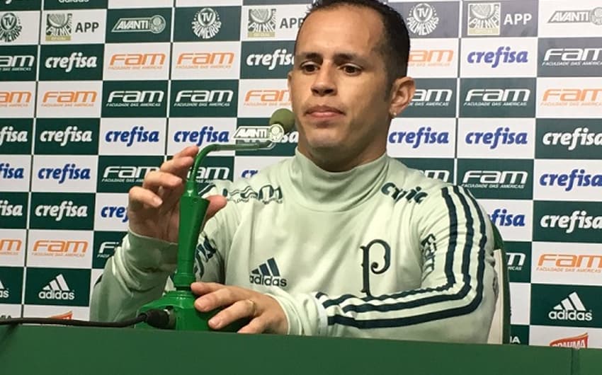 Guerra em entrevista no Palmeiras