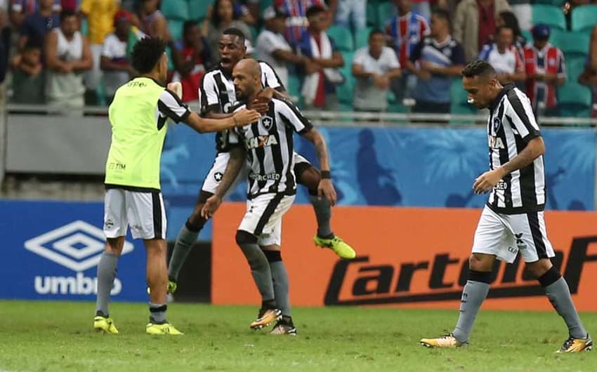 Bahia 1 x 2 Botafogo: as imagens da Fonte Nova