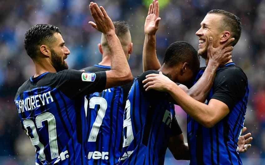 16/9 - 10h - Crotone x Internazionale: Jogando fora de casa a Inter de Milão quer manter os cem por cento de aproveitamento no Campeonato Italiano
