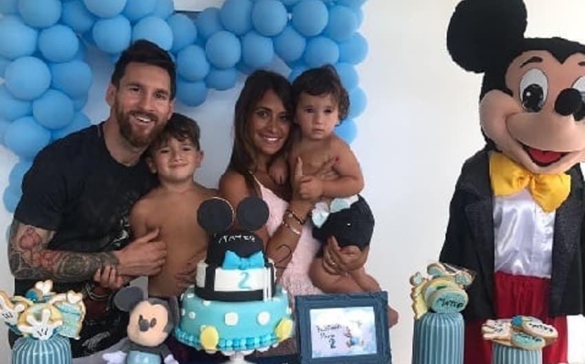 Messi e Antonella festejam o aniversário de 2 anos do filho Mateo