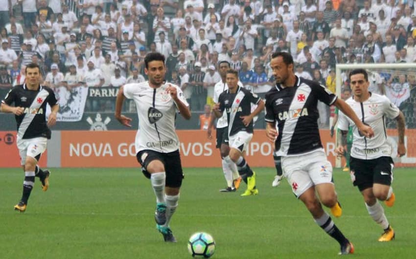 Vasco fez um bom primeiro tempo contra o Corinthians. Veja a seguir galeria de fotos da partida