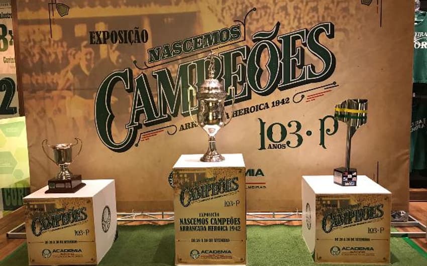 Troféus do Palmeiras na loja oficial