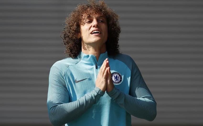 David Luiz (Chelsea) - O zagueiro do Chelsea, titular absoluto de Antonio Conte, levou cartão amarelo logo cedo e cometeu um pênalti infantil, convertido por Griezmann. Atuação nota 5 do eficiente defensor dos Blues.