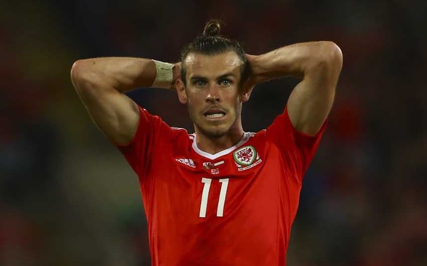 Gareth Bale parou com o País de Gales na terceira colocação do grupo D das Eliminatórias na Europa. De acordo com o site Transfermarkt, o galês do Real Madrid é o jogador com sexto maior valor de mercado no mundo: 80 milhões de euros (R$ 297 milhões).