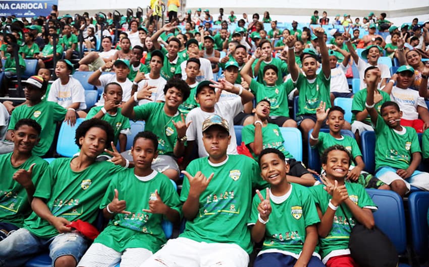 Cerca de mil crianças de vários projetos sociais participaram do Dia das Crianças Olímpico