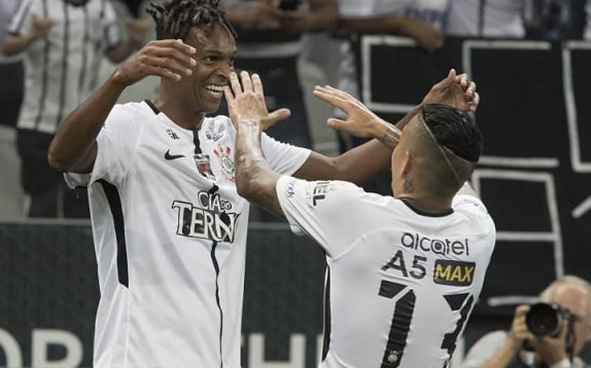 Jô e Guilherme Arana podem deixar o Corinthians em 2018
