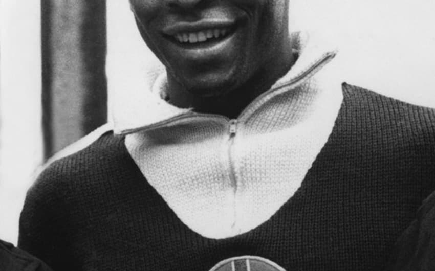 Pelé nasceu em 3 Corações em 23 de outubro de 1940. O apelido que imortalizou Edson Arantes do Nascimento foi dado na infância, por conta da maneira como ele gritava quando via seu pai, Dondinho, jogando no Sul de Minas