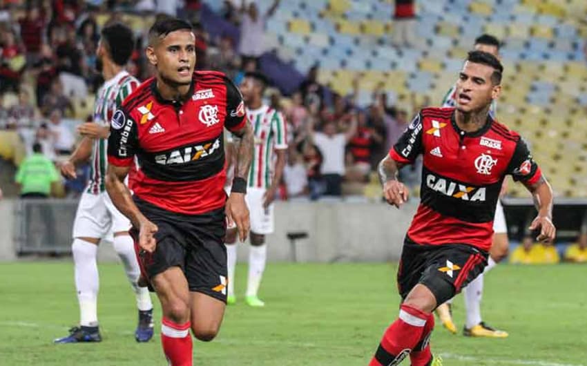 Fluminense 0 x 1 Flamengo: as imagens no Maracanã