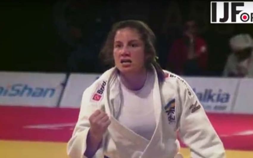 Maria Portela (70kg) derrota medalhista olímpica e conquista o bronze do Grand Slam de Abu Dhabi