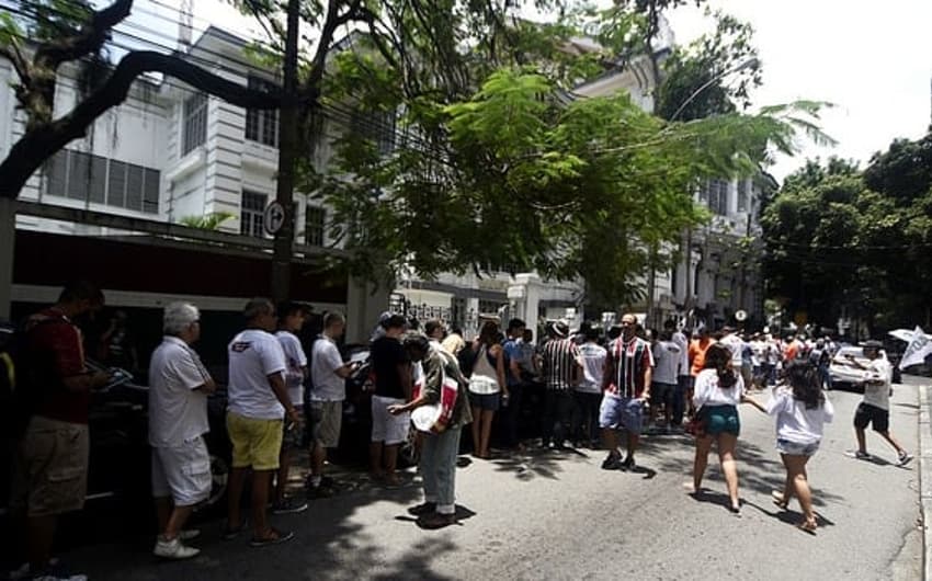 Mais de quatro mil torcedores votaram na última eleição presidencial do Fluminense, em novembro de 2016
