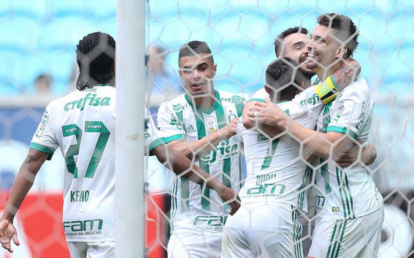 Palmeiras busca o 100º gol no ano
