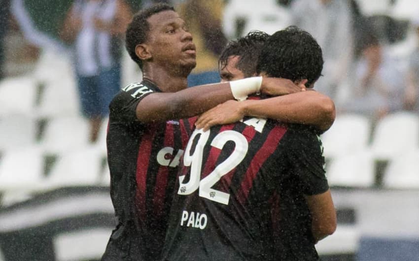 Botafogo 0 x 1 Atlético-PR