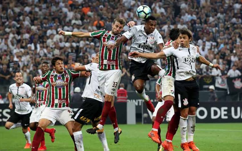Último duelo: Corinthians 3 x 1 Fluminense - Brasileirão 2017